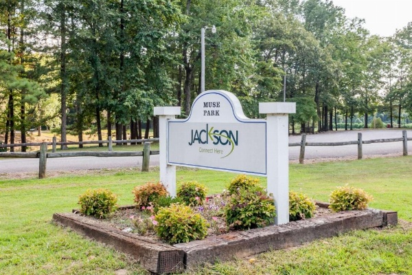 Days Inn by Wyndham Jackson image 13